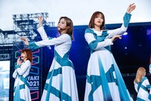 櫻坂46による「W-KEYAKI FES.2021」初日公演の様子。（撮影：上山陽介）