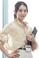 久保田紗友が演じる丹内あたり。