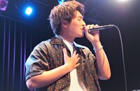 7月11日に神奈川・Yokohama mint hallで行われたライブでの三浦風雅。
