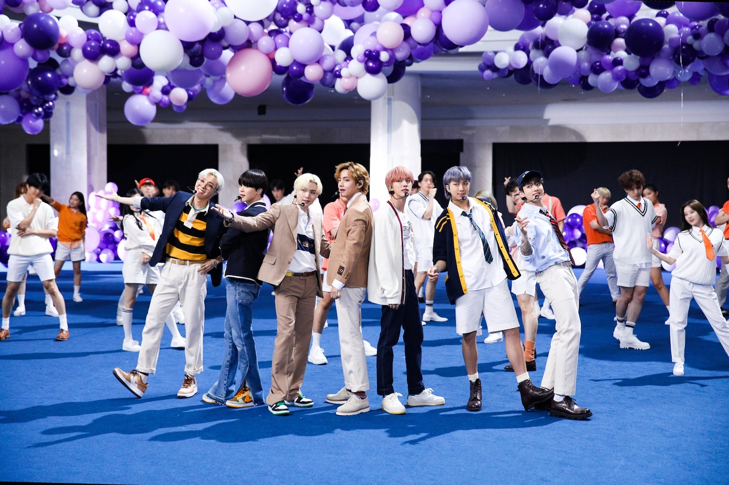 BTS (c)BIGHIT MUSIC