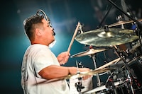 EKKUN（Dr）（Photo by Teppei Kishida）