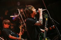 横山健（Vo, G）（Photo by Teppei Kishida）