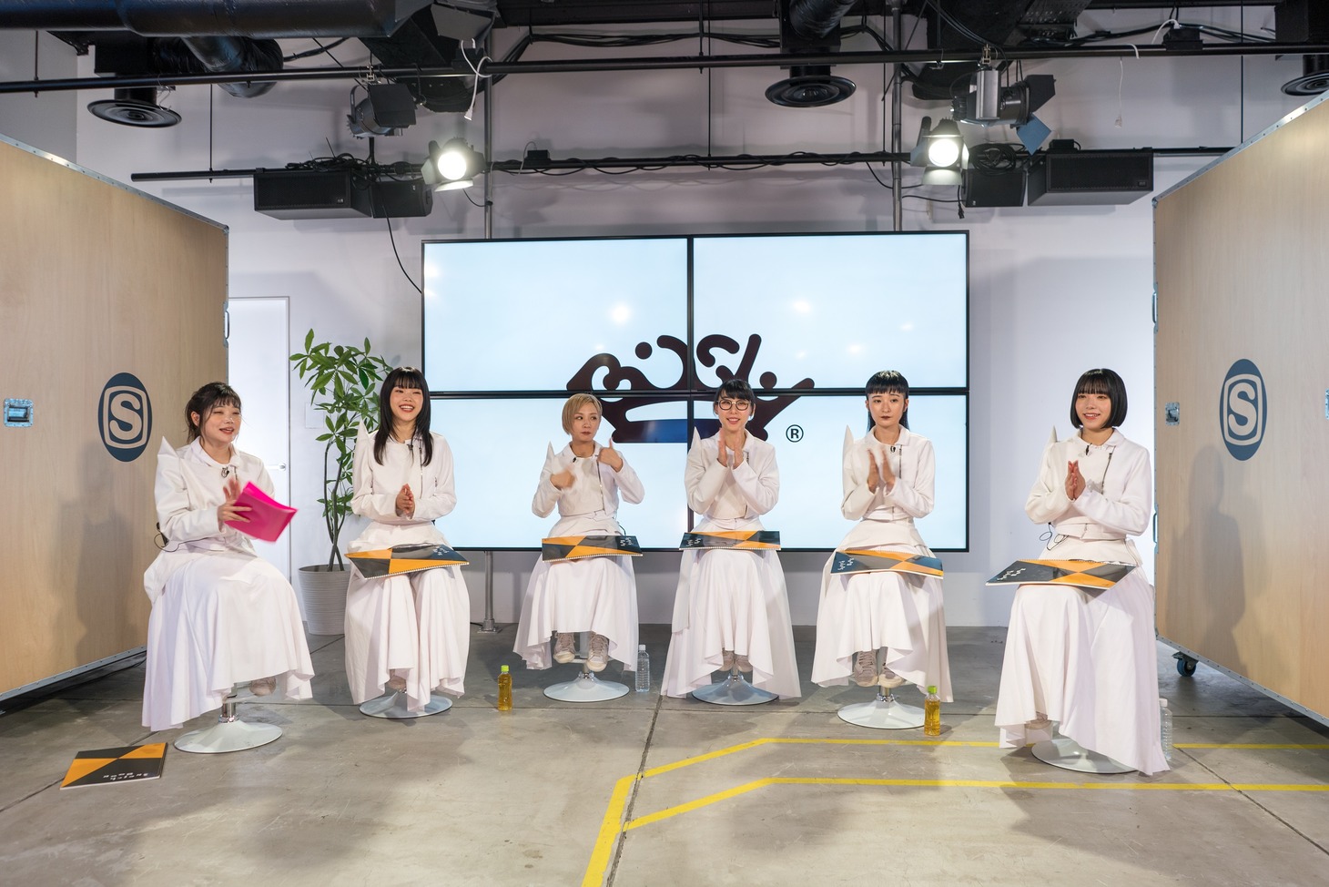BiSH（撮影：飛鳥井里奈）