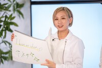 モモコグミカンパニー（撮影：飛鳥井里奈）