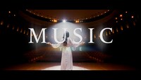 TRUE「MUSIC」MVのワンシーン。