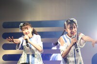 左から白浜あや、青山菜花。（撮影：笹森健一）