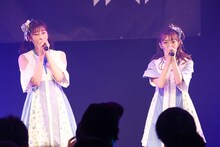 左から高井千帆、内藤るな。（撮影：笹森健一）