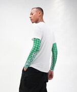 「推しの手」の着用イメージ。