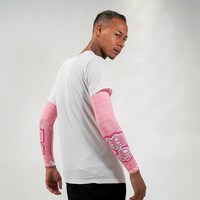 「推しの手」の着用イメージ。