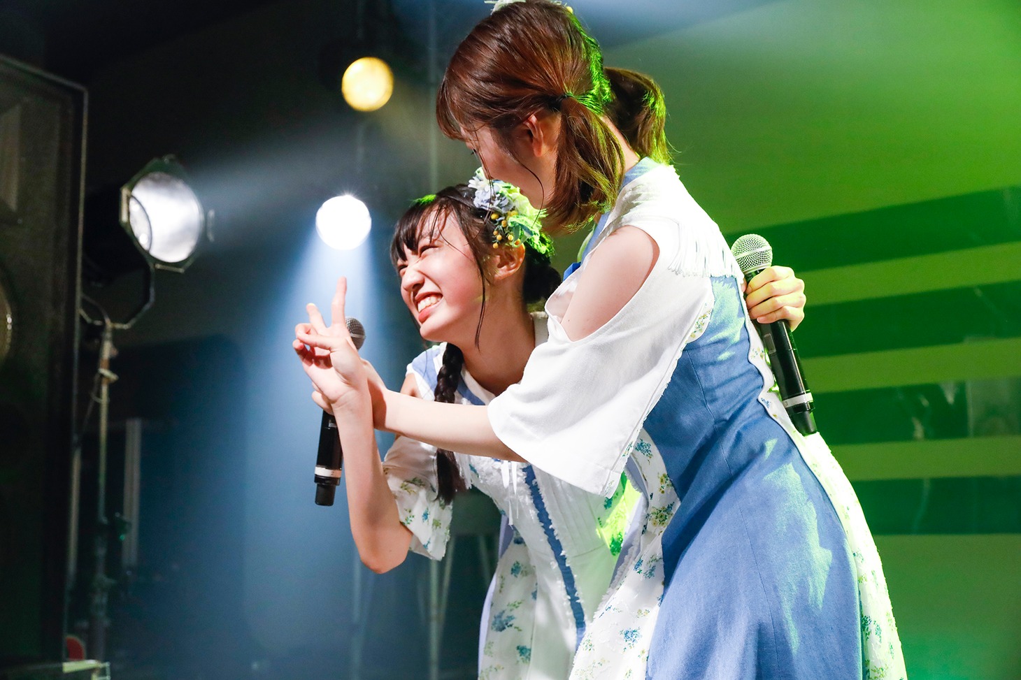 左から青山菜花、高井千帆。（撮影：笹森健一）