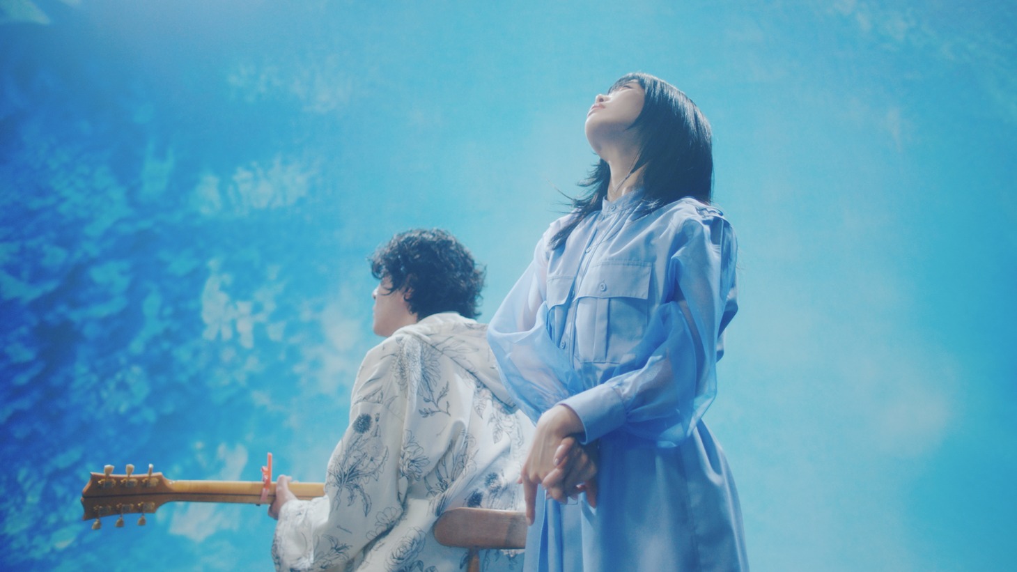 A_o「BLUE SOULS」ミュージックビデオのサムネイル。