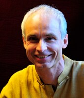 エリック・アーロン