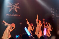 PARADISES（撮影：大橋祐希）
