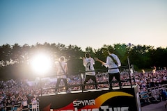 Spyair 5年ぶり快晴の富士急野外ライブで奏でた思い 音楽は素敵なものだと伝えていこう ライブレポート 写真11枚 音楽ナタリー