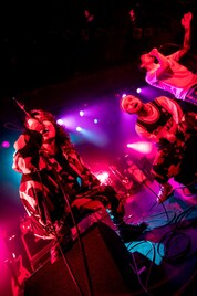 SPARK!!SOUND!!SHOW!!のレコ発ツアー開幕、リキッドルームでROTTENGRAFFTYと激突
