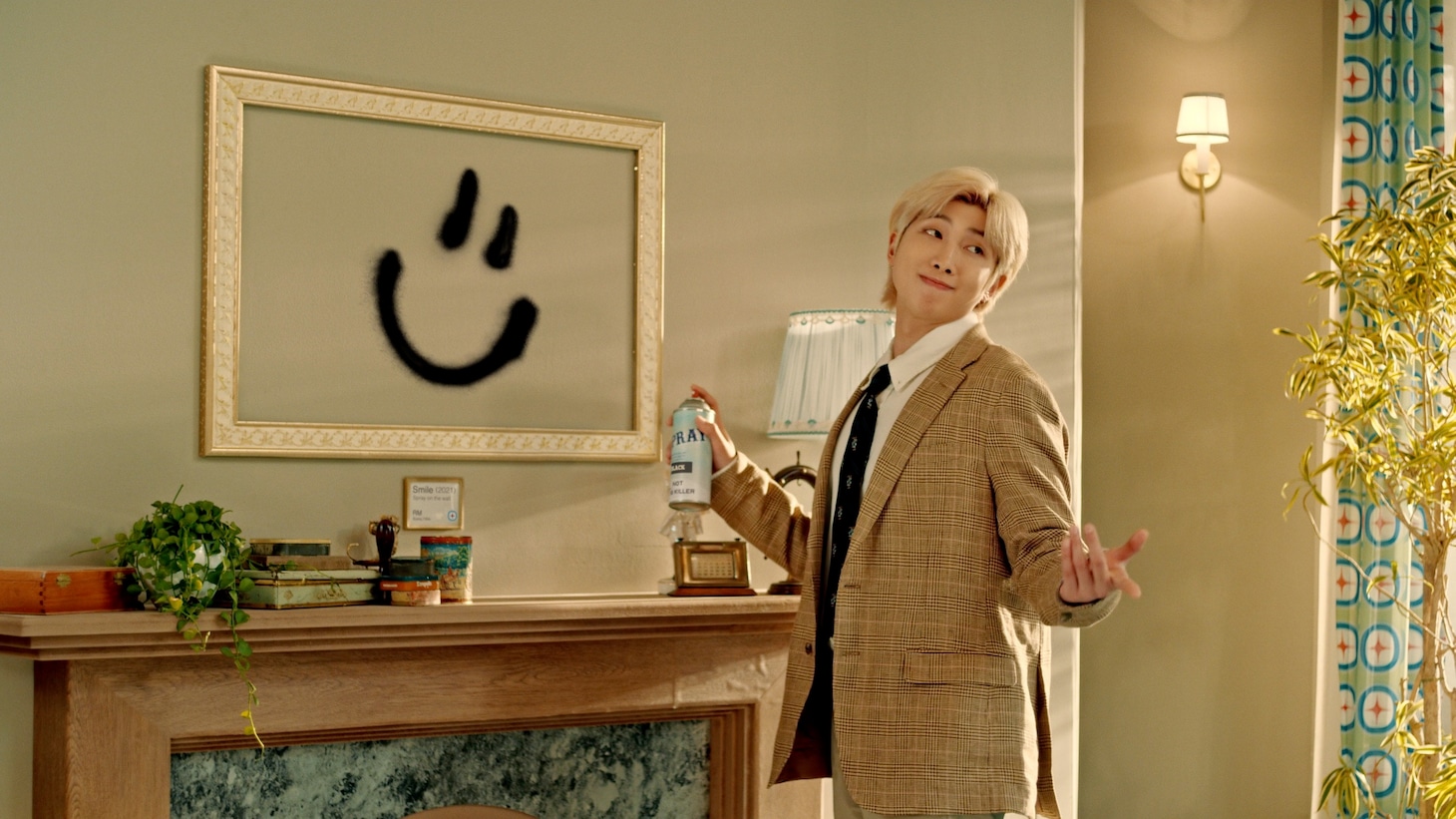 「XYLITOL×BTS Smile Art」編より。