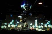 「TAKU INOUE メジャーリリース記念配信DJ」の様子。（撮影：鳥居洋介）