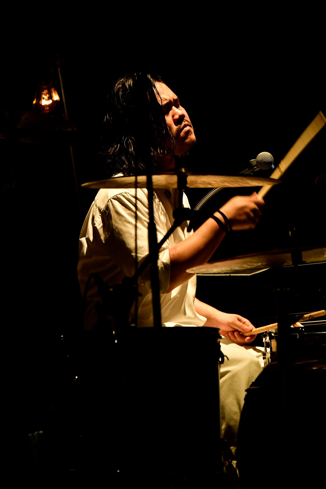 有田清幸（Dr）（撮影：高田真希子）