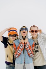 左からOnly U、LEX、Yung sticky wom。