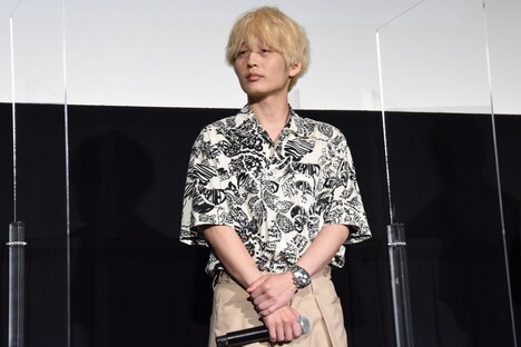 [Alexandros]の白井眞輝（G）。