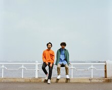 左から東郷清丸、Gotch。