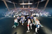 SUPER★DRAGONとBLUE。