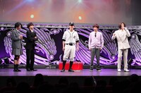 「五等分の花婿」ものまねパブでのワンシーン。