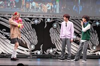 「五等分の花婿」街頭インタビューの様子。