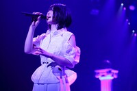 ぽん（Vo）（撮影：江藤はんな ［SHERPA+］）