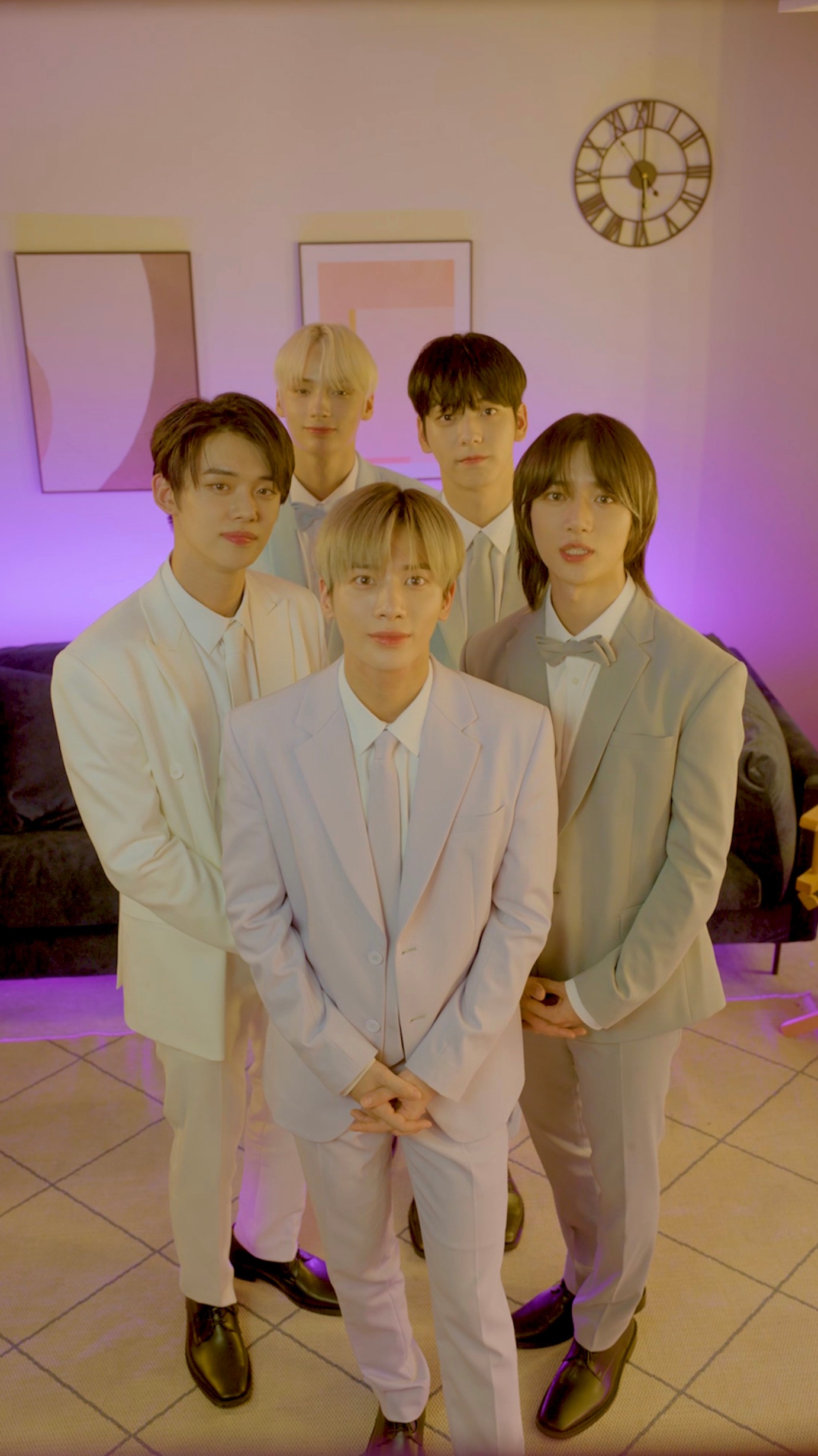 TOMORROW X TOGETHER