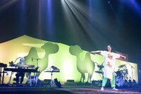 豊崎愛生「LAWSON presents 豊崎愛生 コンサート2021～Camel Back hall～」の様子。