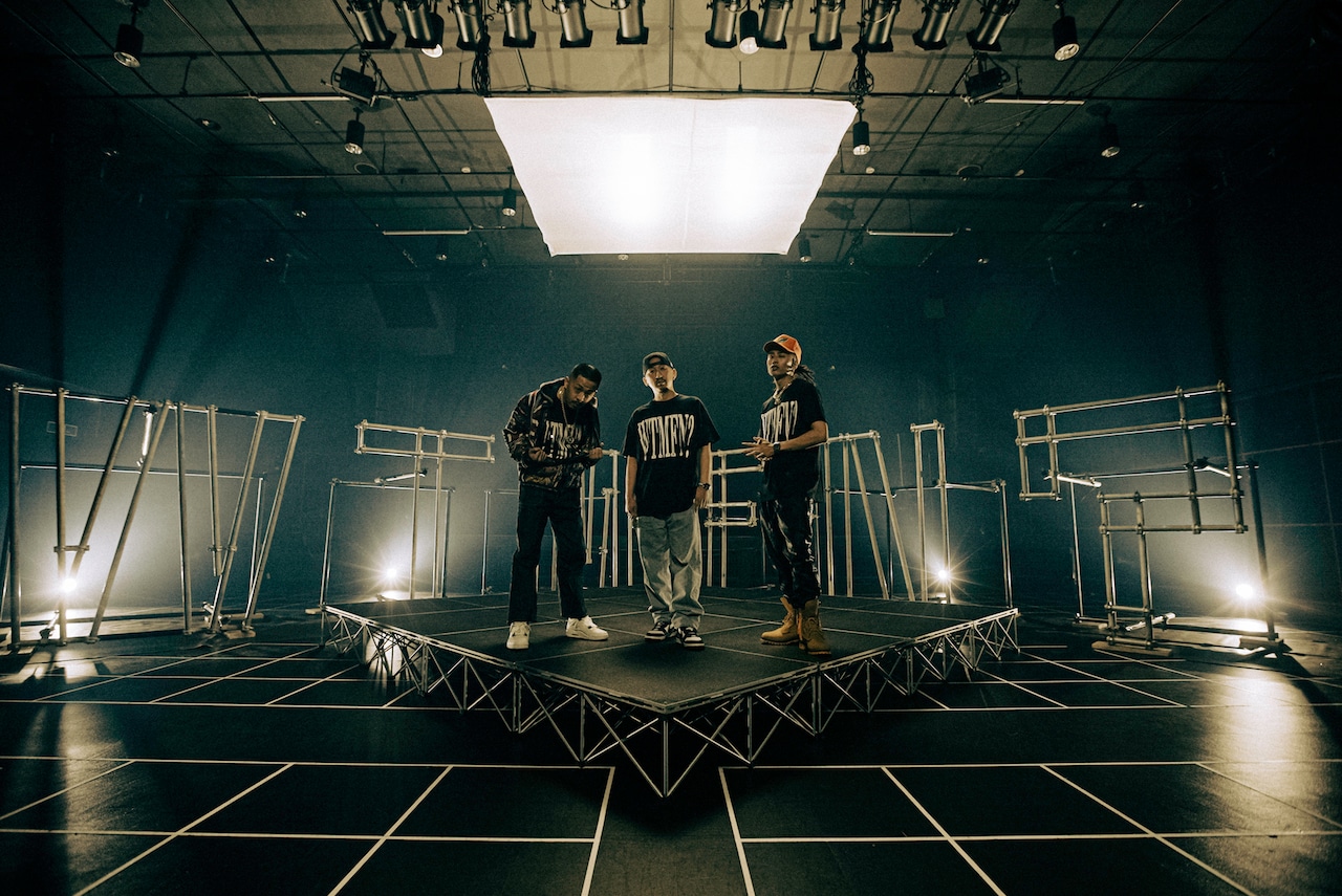 左からSOCKS、DJ RYOW、¥ellow Bucks。