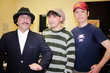 2009年12月の東京タワーズ。左から岸野雄一、加藤賢崇、中嶋さん。撮影は常盤響。