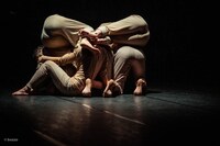 「MeMe」公演の様子。