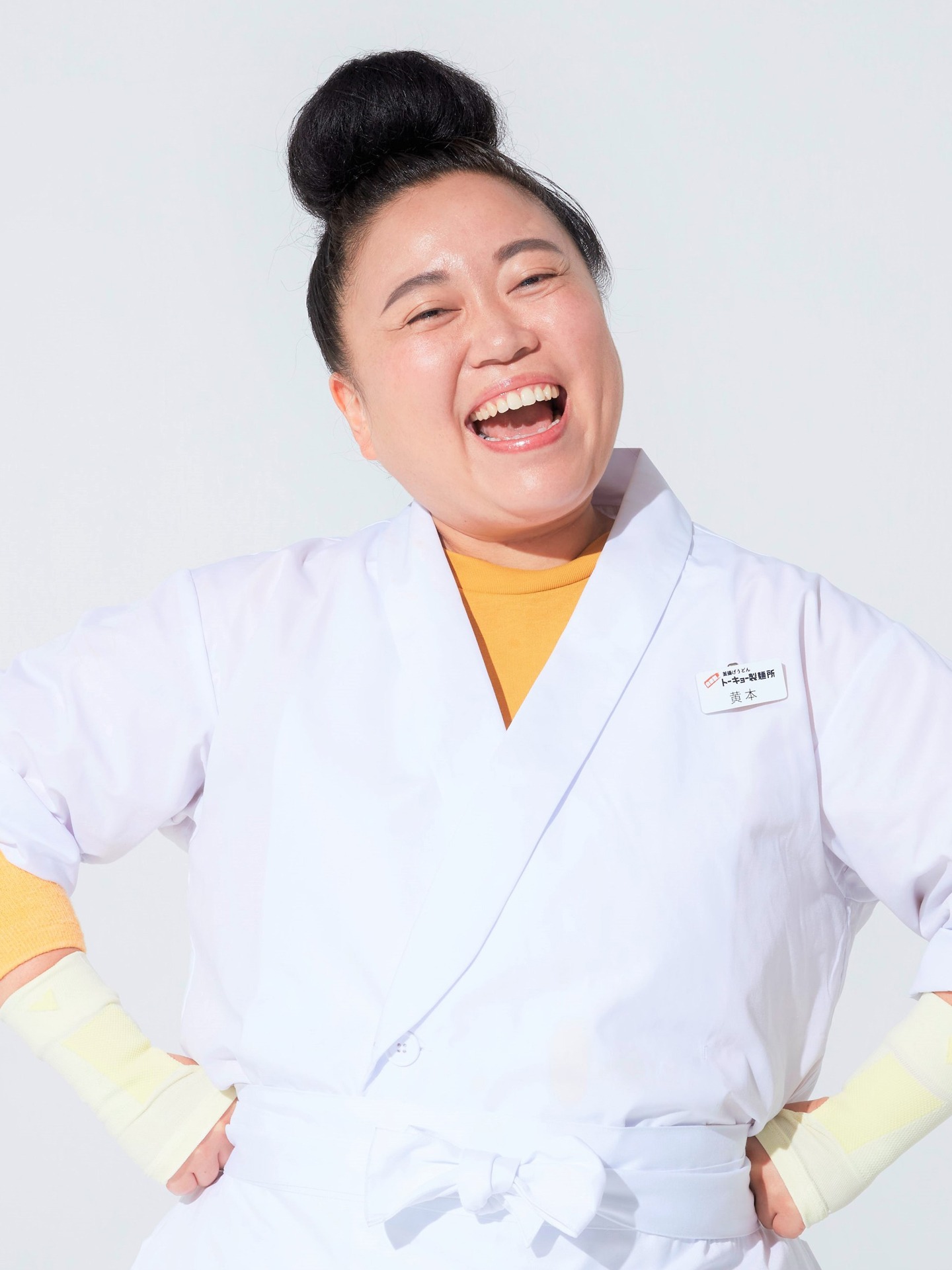 ニッチェ江上演じる黄本節子。