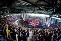 「ONE OK ROCK 2021 "Day to Night Acoustic Sessions" at STELLAR THEATER」の様子。（Photo by Rui Hashimoto[SOUND SHOOTER]）