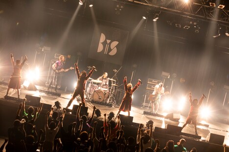 BiS(Photo by sotobayashi kenta)