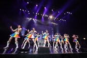 虹のコンキスタドール「RAINBOW JAM2021-SUMMER SHOWER-」の様子。（写真提供：キングレコード）