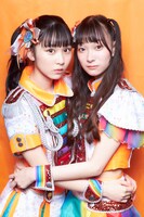 左から石原愛梨沙、神田ジュナ。