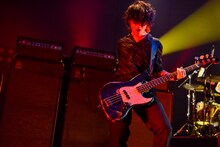 磯部寛之（B, Cho）（撮影：河本悠貴）