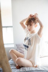 NGT48荻野由佳、ソロ写真集でランジェリー姿初披露