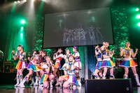 虹のコンキスタドール「RAINBOW JAM2021-SUMMER SHOWER-」の様子。