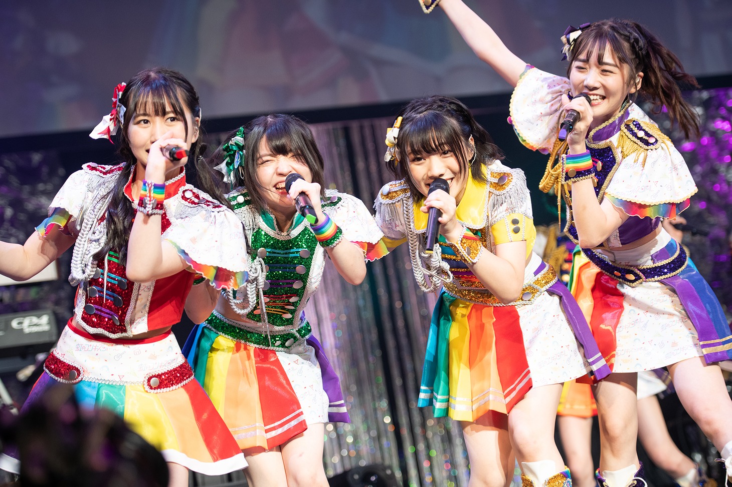 虹のコンキスタドール「RAINBOW JAM2021-SUMMER SHOWER-」の様子。