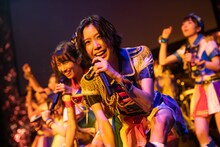 虹のコンキスタドール「RAINBOW JAM2021-SUMMER SHOWER-」の様子。