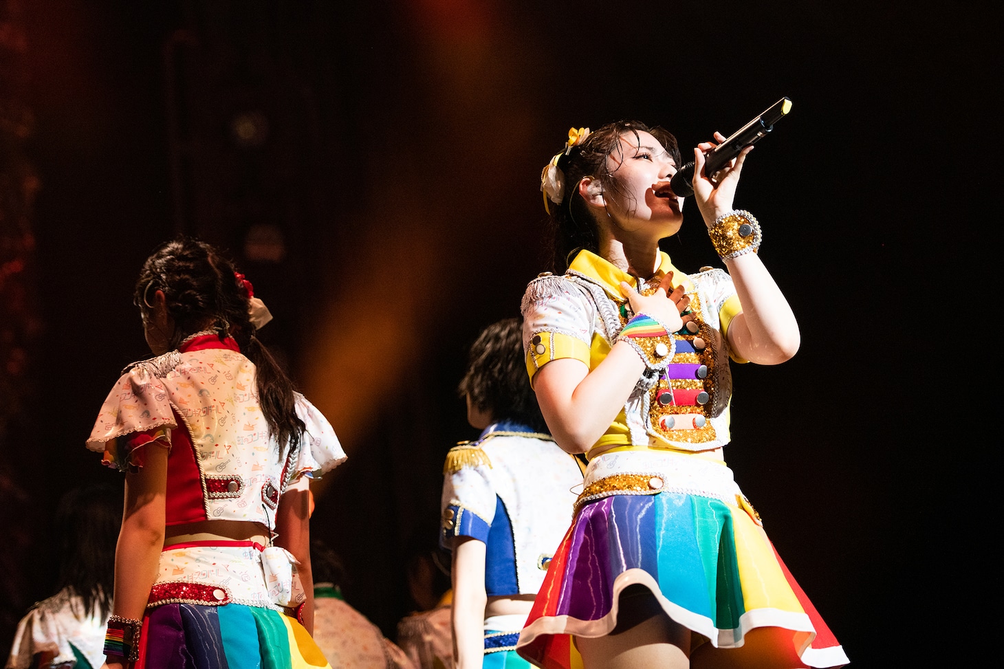 虹のコンキスタドール「RAINBOW JAM2021-SUMMER SHOWER-」の様子。