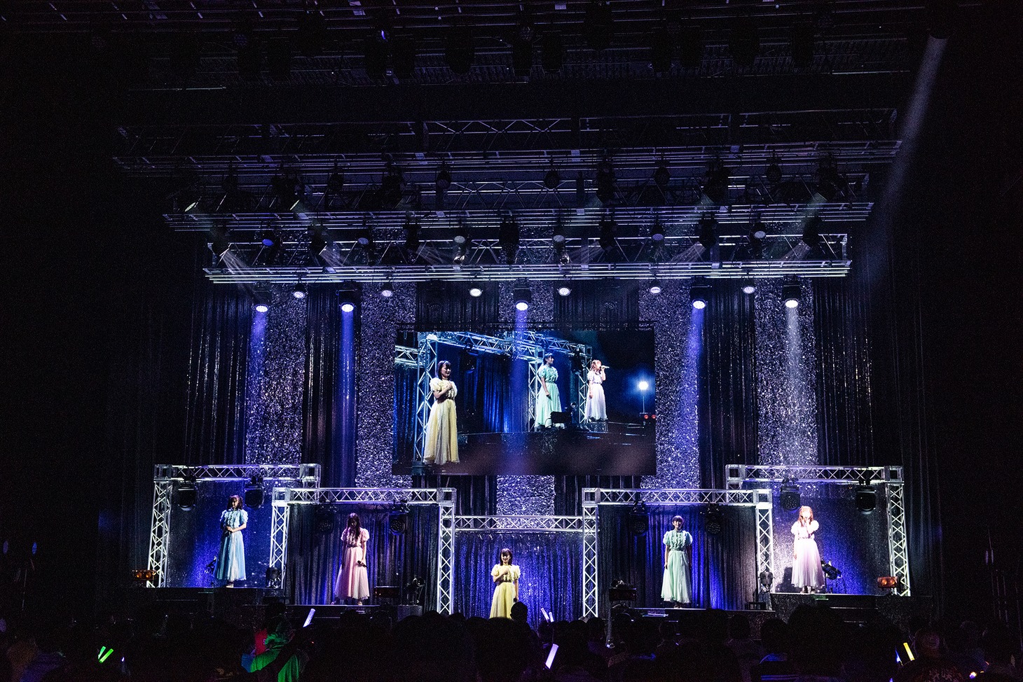 たこやきレインボーワンマンライブ「Departures」の様子。