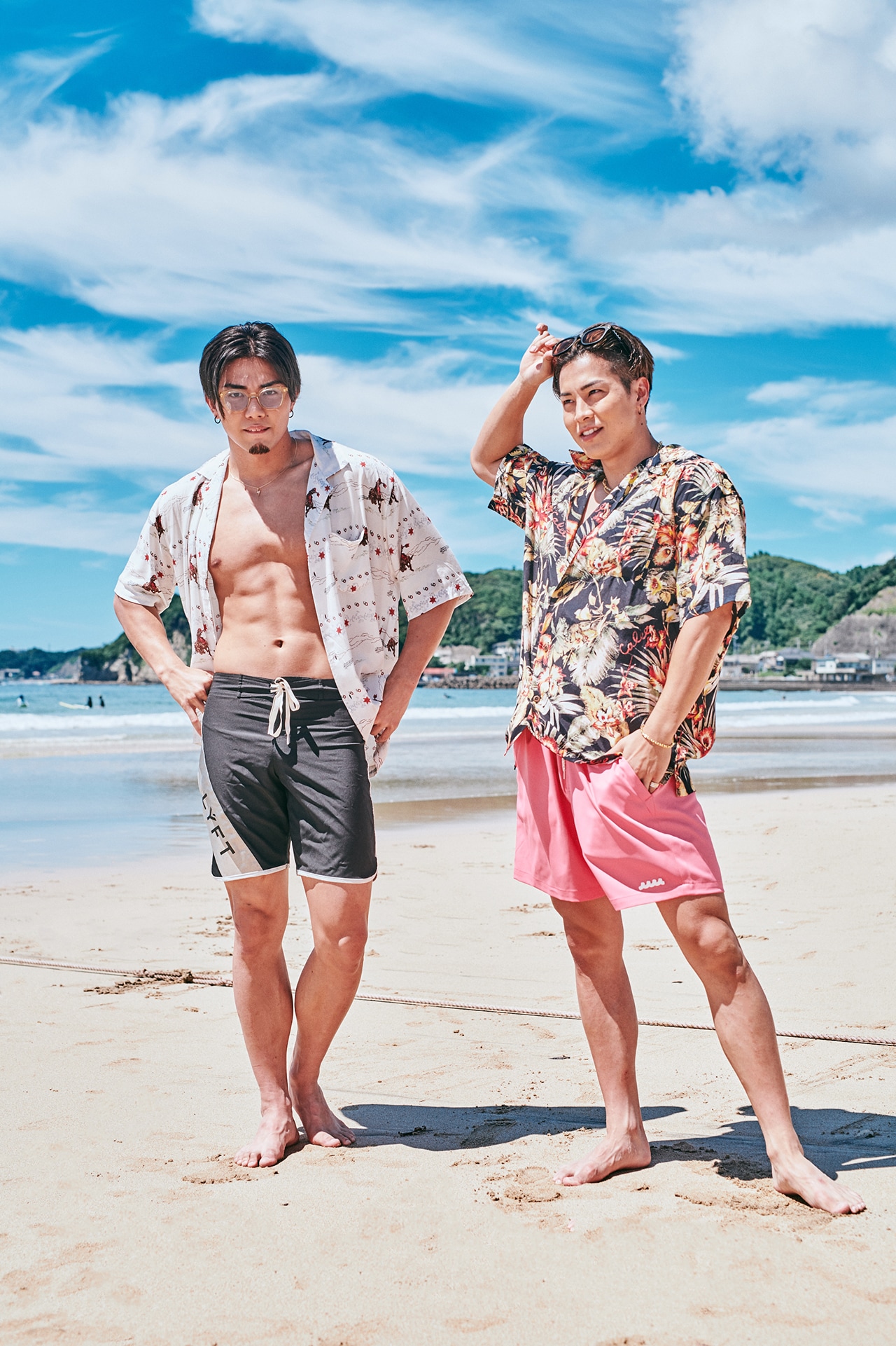 海に到着した海青さんとRIKUさん。