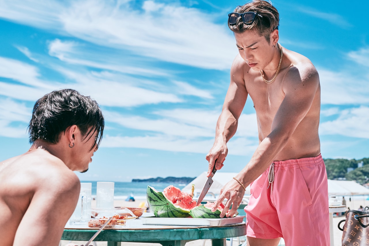 武知海青と海を満喫！（2/3） | THE RAMPAGE RIKUの「音楽大陸」 夏の