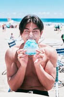 海青さんとブルーハワイ。