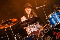 菅大智（サポートドラマー / ゴールデンシルバーズ、電化アベジュリー）（撮影：森好弘）